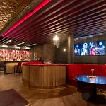 Hotel Plaza Premium 4*