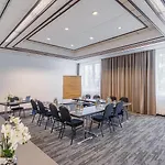 Hotel Plaza Premium 4*