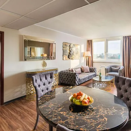 Hotel Plaza Premium Darmstadt 4*