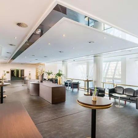 Plaza Premium Darmstadt Hotel