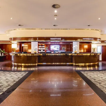 Plaza Premium Darmstadt 4*