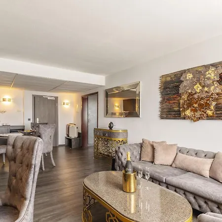 Plaza Premium Darmstadt Hotel 4*