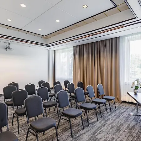 Plaza Premium Hotel