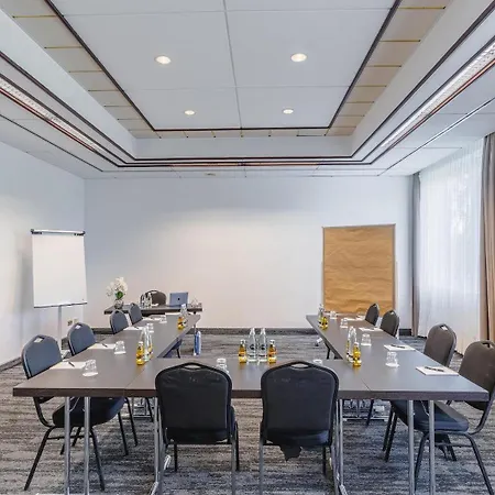 Hotel Plaza Premium Darmstadt 4*