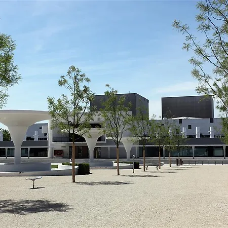 Plaza Premium ホテル 4*
