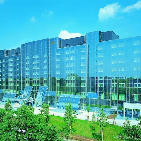Plaza Premium Hotel