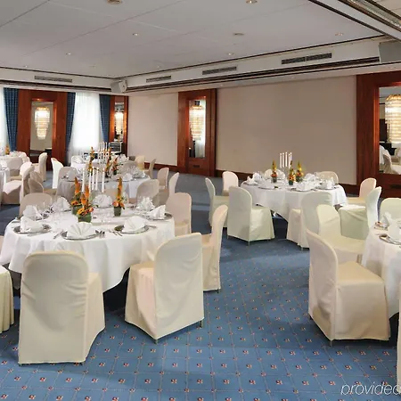 Western Plaza Hotel